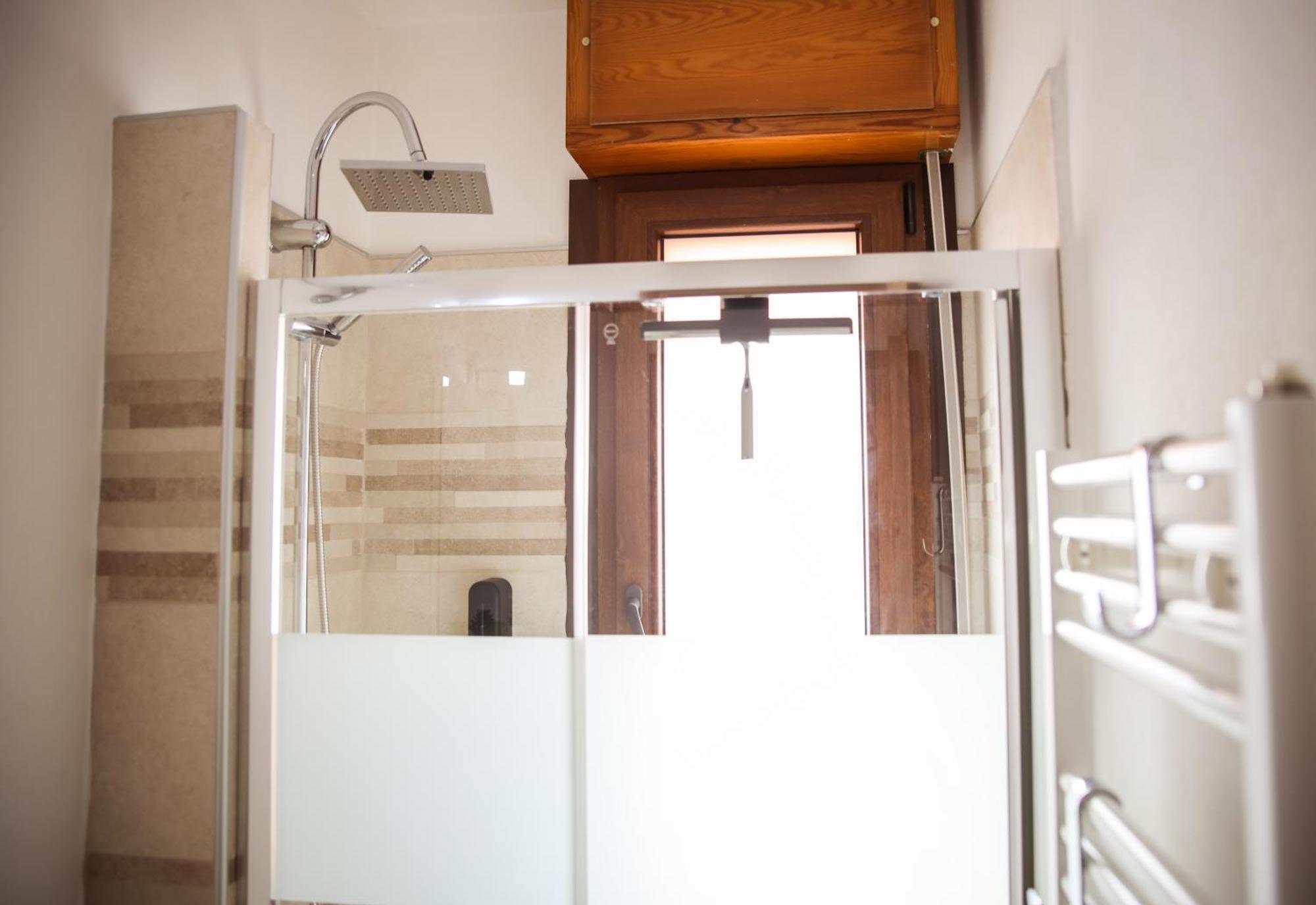 Free Parking & Wi-fi 5 Min To Hospital Cisanello Appartamento